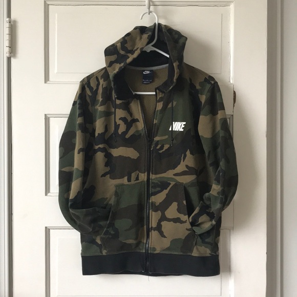 Nike Tops - Nike Camo ZipUp Hoodie